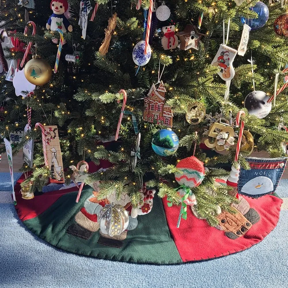 TJMaxx Christmas Tree Skirt Professions Cowboy Golfer Firefighter And More